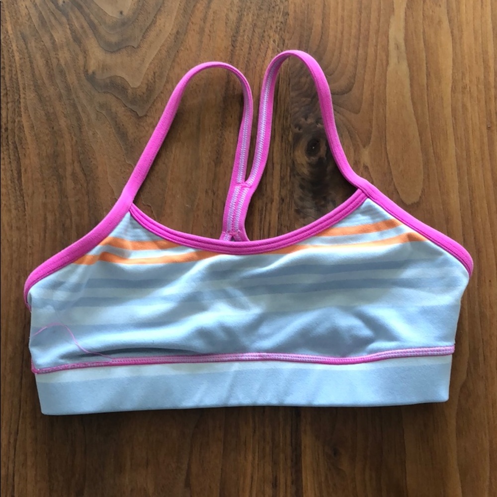 Lulu 🍋 sports bra